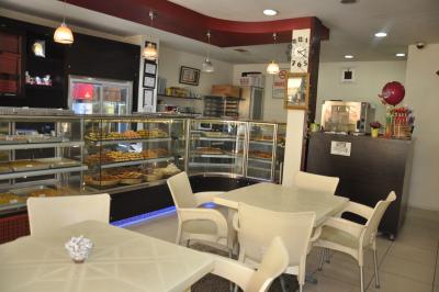 Pek Tatlı Cafe